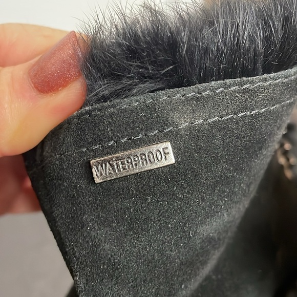 Size 6.6 waterproof leather suede high heel winter boots - Picture 3 of 8